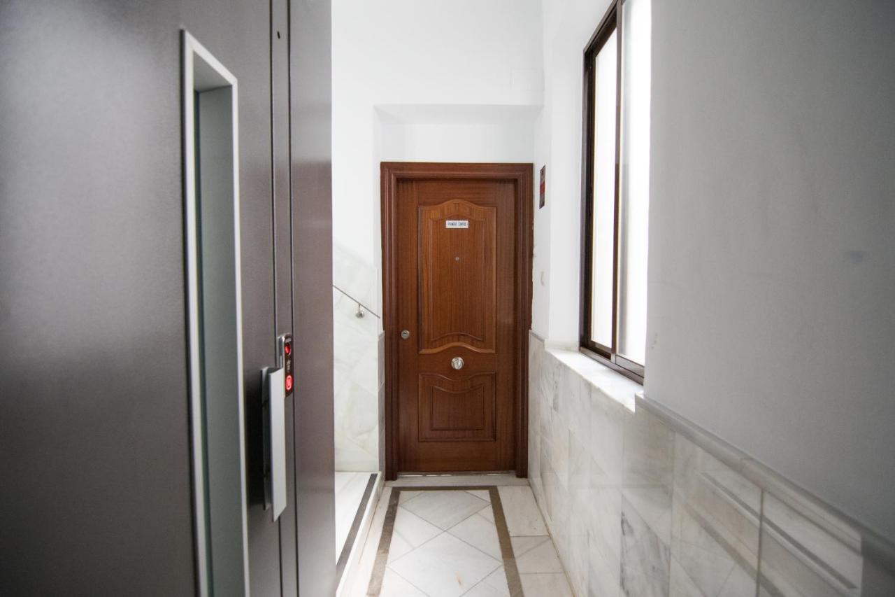 Tuguest Alhondiga Apartment غرناطة المظهر الخارجي الصورة